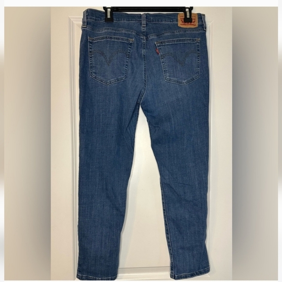 Levi’s Boyfriend fit distressed jeans sz 30 EUC - Picture 3 of 4